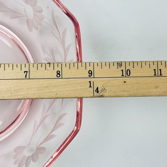 Pink Etched Glass Bowl With Handles Floral Design 10"x4" Elegant Vintage Style - Picture 4 of 5